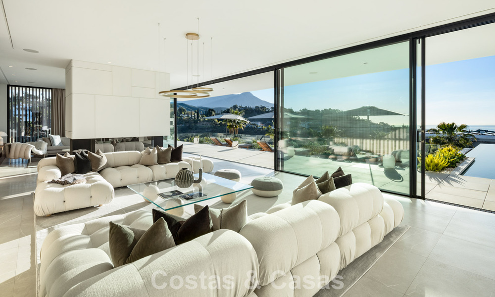 Sensational modern luxury villa for sale with sea views in the gated El Madroñal in the Marbella area - Benahavis 779439