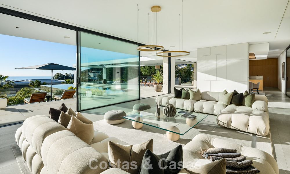 Sensational modern luxury villa for sale with sea views in the gated El Madroñal in the Marbella area - Benahavis 779440