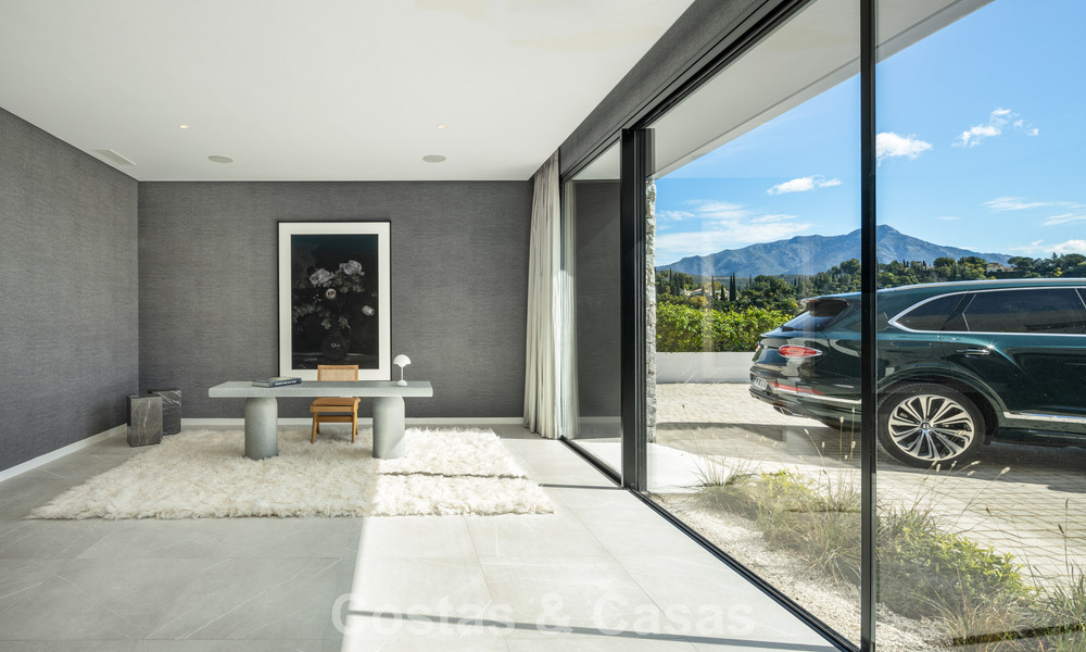 Sensational modern luxury villa for sale with sea views in the gated El Madroñal in the Marbella area - Benahavis 779458