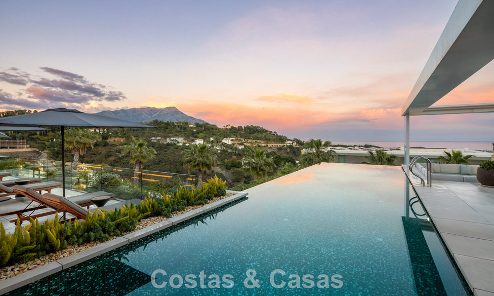 Sensational modern luxury villa for sale with sea views in the gated El Madroñal in the Marbella area - Benahavis 779469