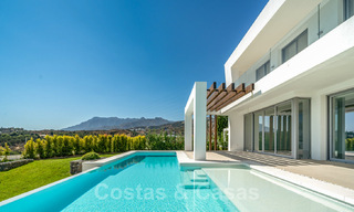 Ready to move in, modern villa in a gated community with stunning sea views for sale in East Marbella 36015 