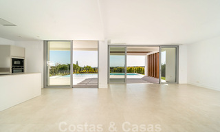 Ready to move in, modern villa in a gated community with stunning sea views for sale in East Marbella 36022 