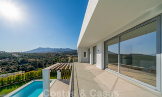 Ready to move in, modern villa in a gated community with stunning sea views for sale in East Marbella 36034 