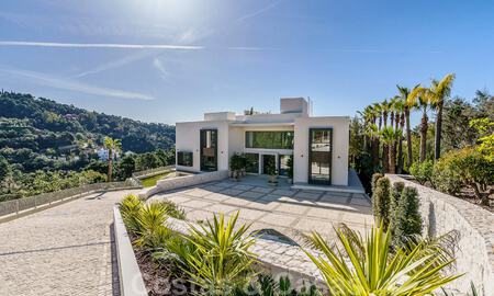 New build luxury villa for sale with sea views in the exclusive La Zagaleta Golf Resort, Benahavis - Marbella. Ready to move in. 40112