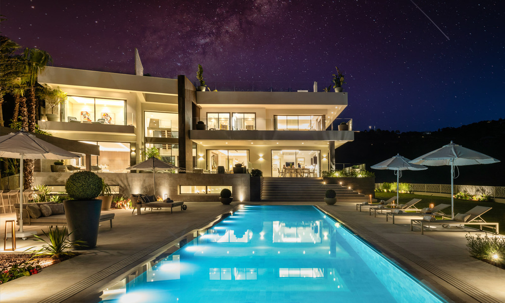 New build luxury villa for sale with sea views in the exclusive La Zagaleta Golf Resort, Benahavis - Marbella. Ready to move in. 40195