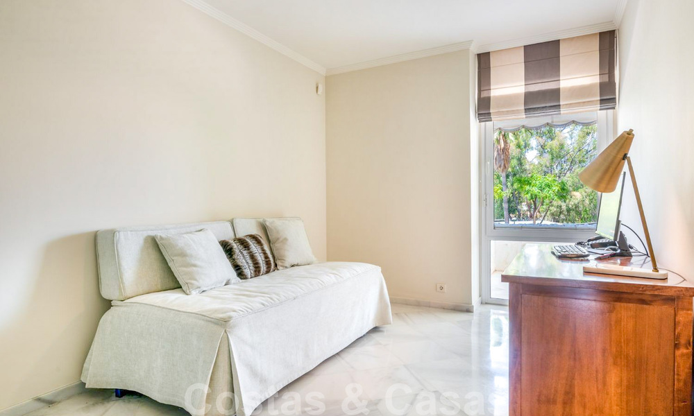 Renovated 3-bedroom luxury apartment for sale, frontline golf Las Brisas in Nueva Andalucia, Marbella 36093