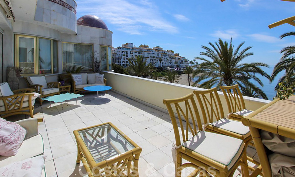 Apartment for sale with open sea views in the iconic frontline beach complex Gray D'Albion in Puerto Banus, Marbella 36230