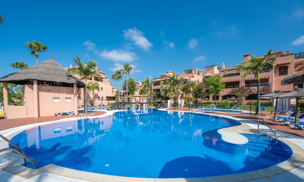 5 bedroom penthouse for sale on the beach side of the New Golden Mile, between Marbella and Estepona 36274