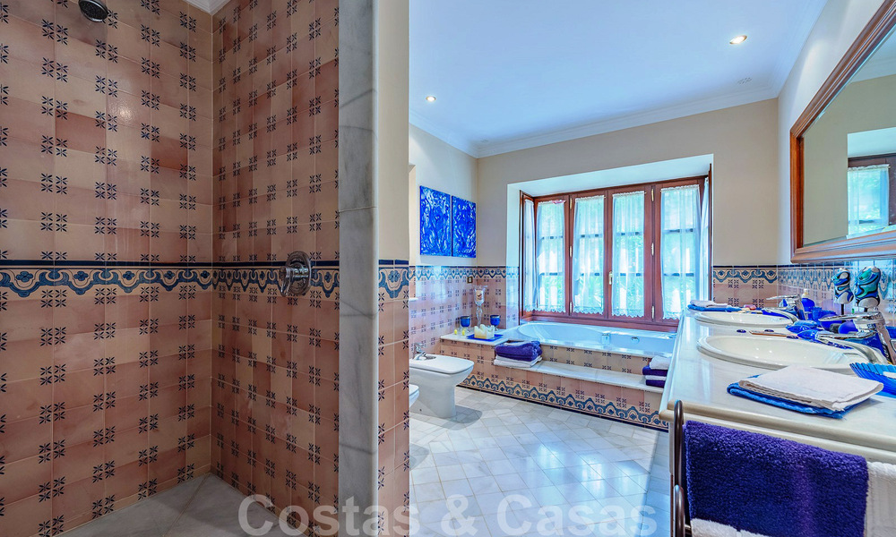 Stylish rustic luxury villa for sale with stunning sea views in the exclusive La Zagaleta Golf Resort, Benahavis - Marbella 36287