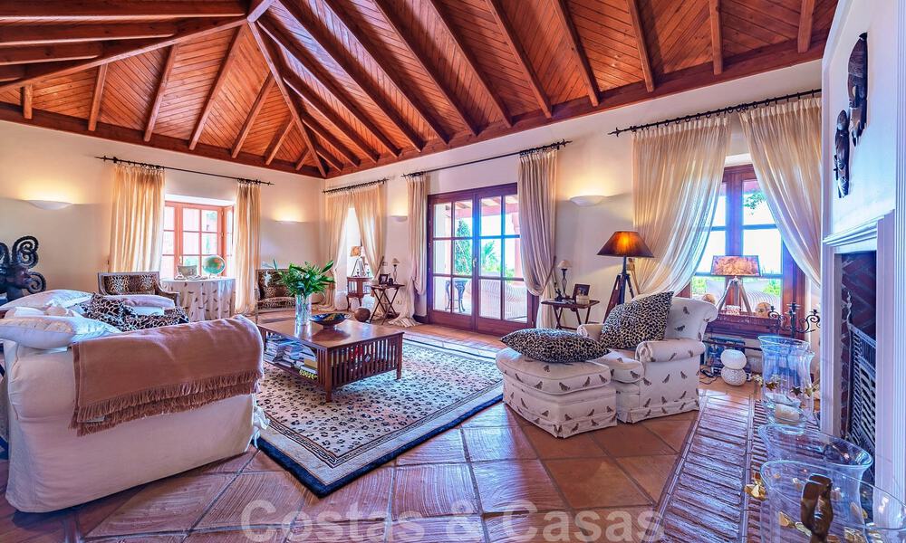 Stylish rustic luxury villa for sale with stunning sea views in the exclusive La Zagaleta Golf Resort, Benahavis - Marbella 36293