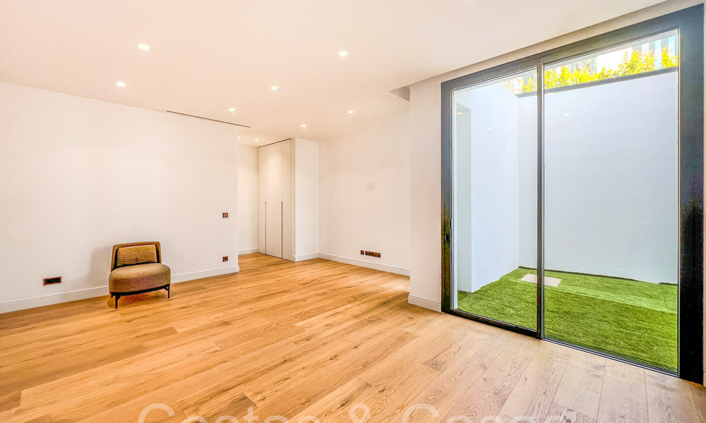 Modern - classic style new luxury villas for sale on the prestigious Golden Mile in Marbella 69708