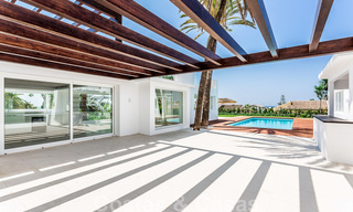 Modern beachside villa for sale in East Marbella with sea views, a stone's throw away from beautiful and cozy beaches 36453 