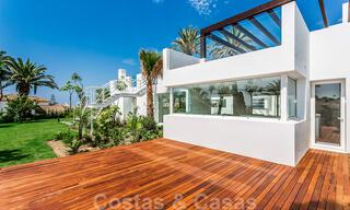 Modern beachside villa for sale in East Marbella with sea views, a stone's throw away from beautiful and cozy beaches 36458 