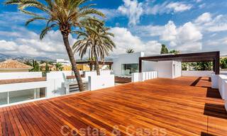 Modern beachside villa for sale in East Marbella with sea views, a stone's throw away from beautiful and cozy beaches 36461 