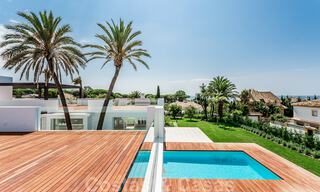 Modern beachside villa for sale in East Marbella with sea views, a stone's throw away from beautiful and cozy beaches 36464 