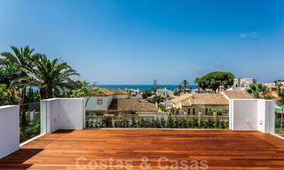 Modern beachside villa for sale in East Marbella with sea views, a stone's throw away from beautiful and cozy beaches 36469 