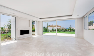 Modern beachside villa for sale in East Marbella with sea views, a stone's throw away from beautiful and cozy beaches 36471 