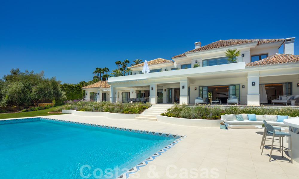 Very spacious luxury villa for sale in a Mediterranean style with a contemporary design interior in the Golf Valley of Nueva Andalucia, Marbella 36527