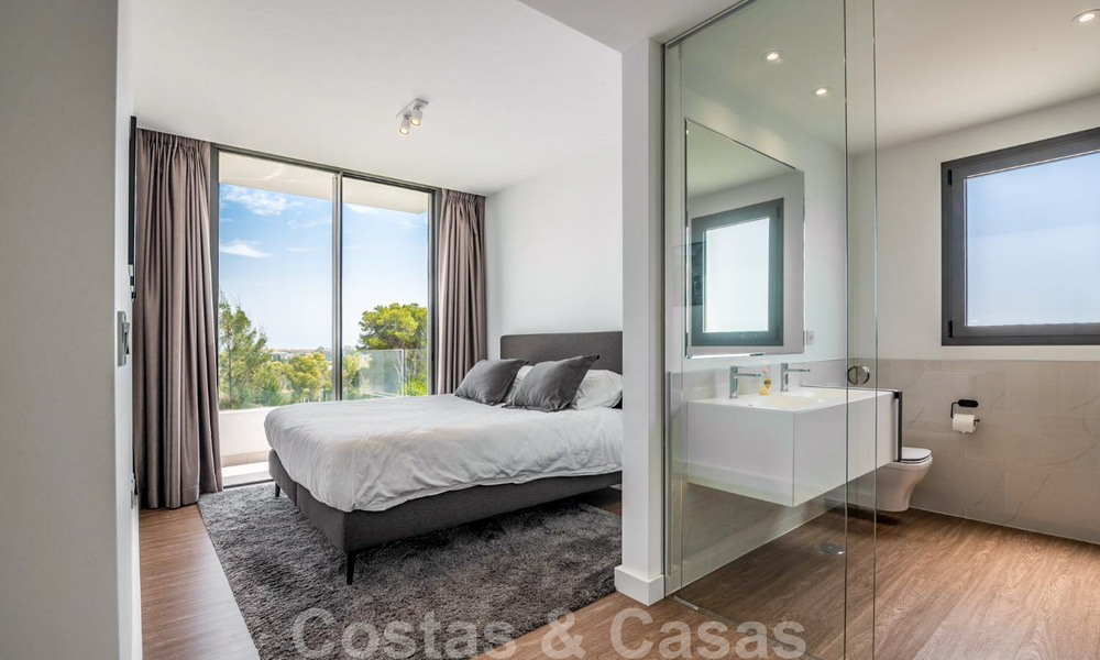 Ready to move in, modern designer 3 bedroom penthouse for sale within a luxury residential area in Marbella - Estepona 36731