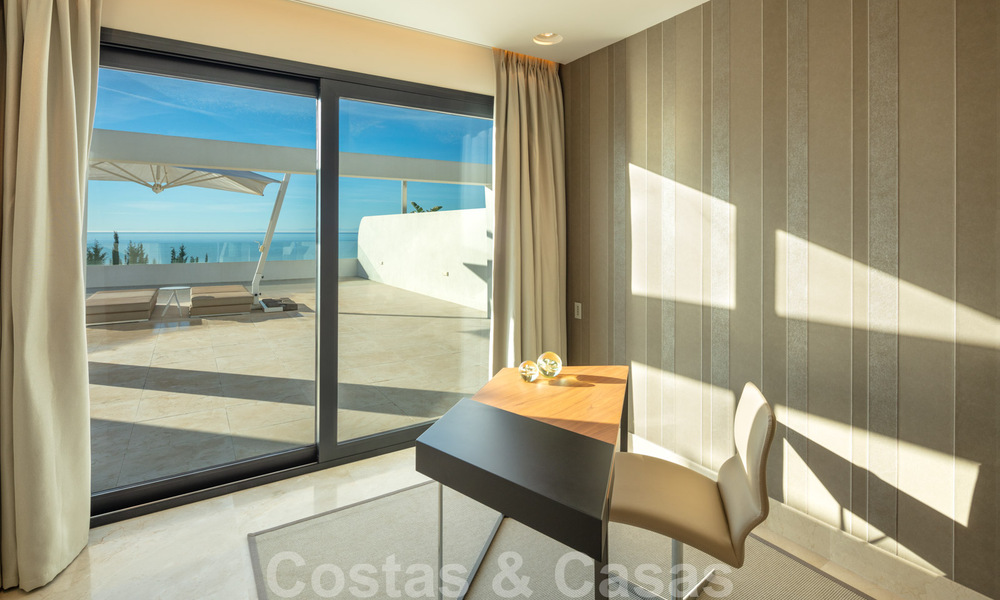 For sale in La Reserva de Sierra Blanca in Marbella: modern apartments and penthouses 36759