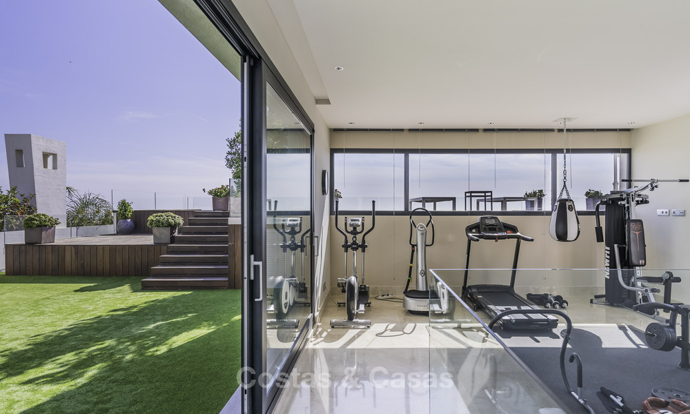 For sale in La Reserva de Sierra Blanca in Marbella: modern apartments and penthouses 36778