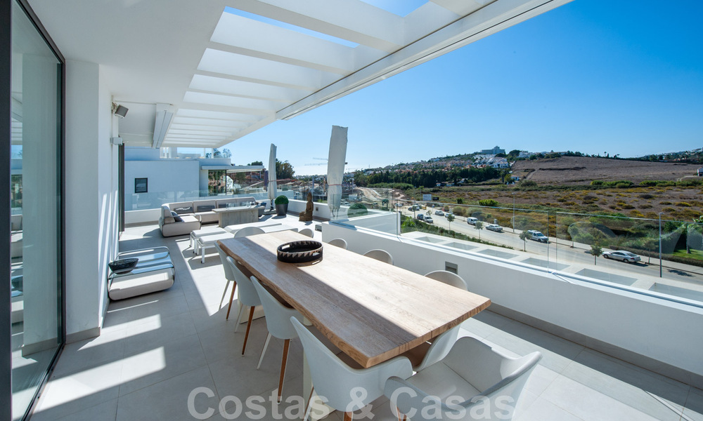 Ready to move in, spacious modern designer penthouse for sale in a luxury complex in Marbella - Estepona 36988