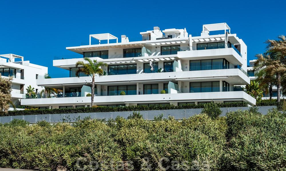 Ready to move in, spacious modern designer penthouse for sale in a luxury complex in Marbella - Estepona 37000
