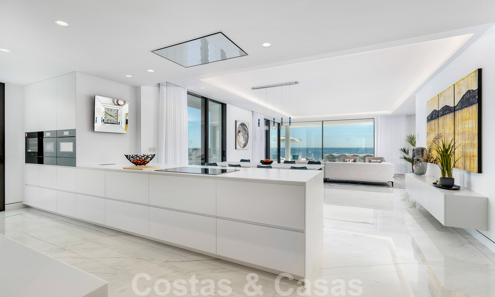 Sleek modern, luxury frontline beach apartment for sale in Emare, on the New Golden Mile, between Marbella and Estepona 36950