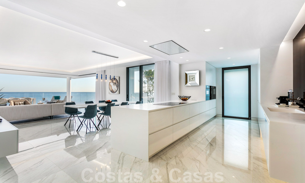 Sleek modern, luxury frontline beach apartment for sale in Emare, on the New Golden Mile, between Marbella and Estepona 36956