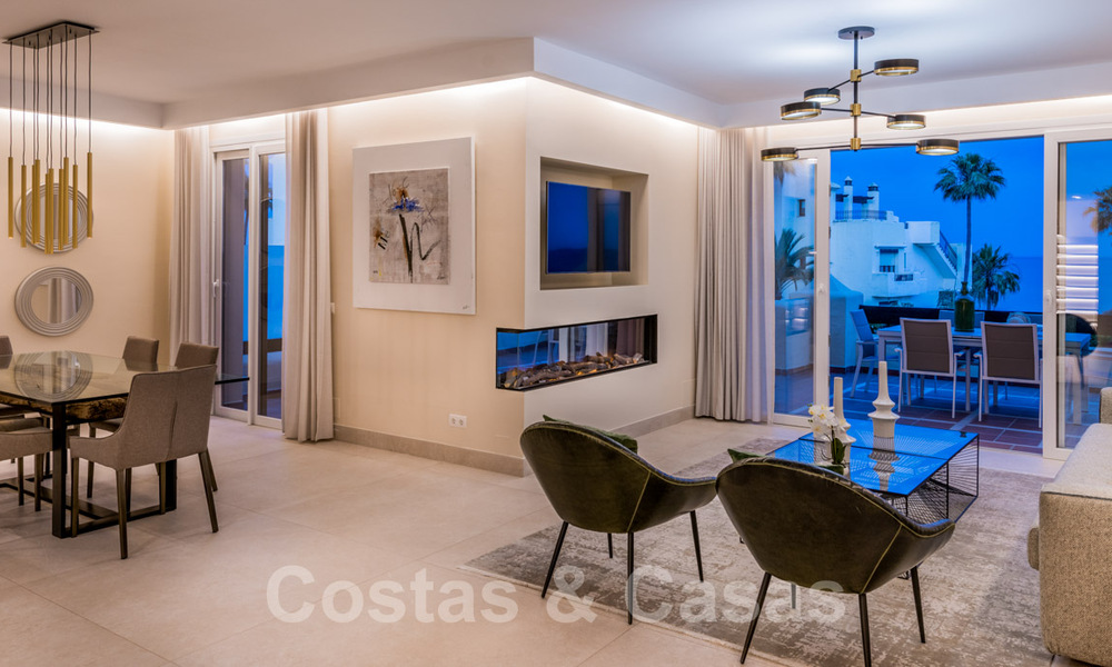 Contemporary and renovated frontline beach Penthouse for sale with 4 bedrooms and stunning sea views on the New Golden Mile between Marbella and Estepona 36885