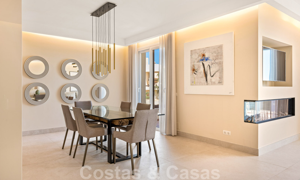 Contemporary and renovated frontline beach Penthouse for sale with 4 bedrooms and stunning sea views on the New Golden Mile between Marbella and Estepona 36902
