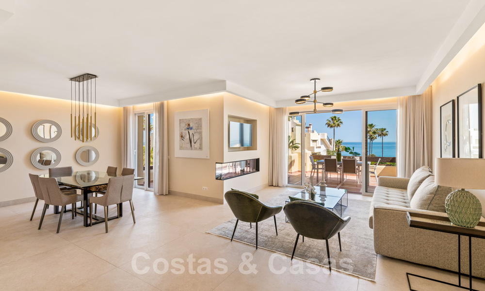 Contemporary and renovated frontline beach Penthouse for sale with 4 bedrooms and stunning sea views on the New Golden Mile between Marbella and Estepona 36906
