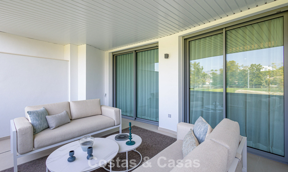 Frontline Golf, modern luxurious apartments for sale, walking distance to amenities in Guadalmina and San Pedro in Marbella 806682