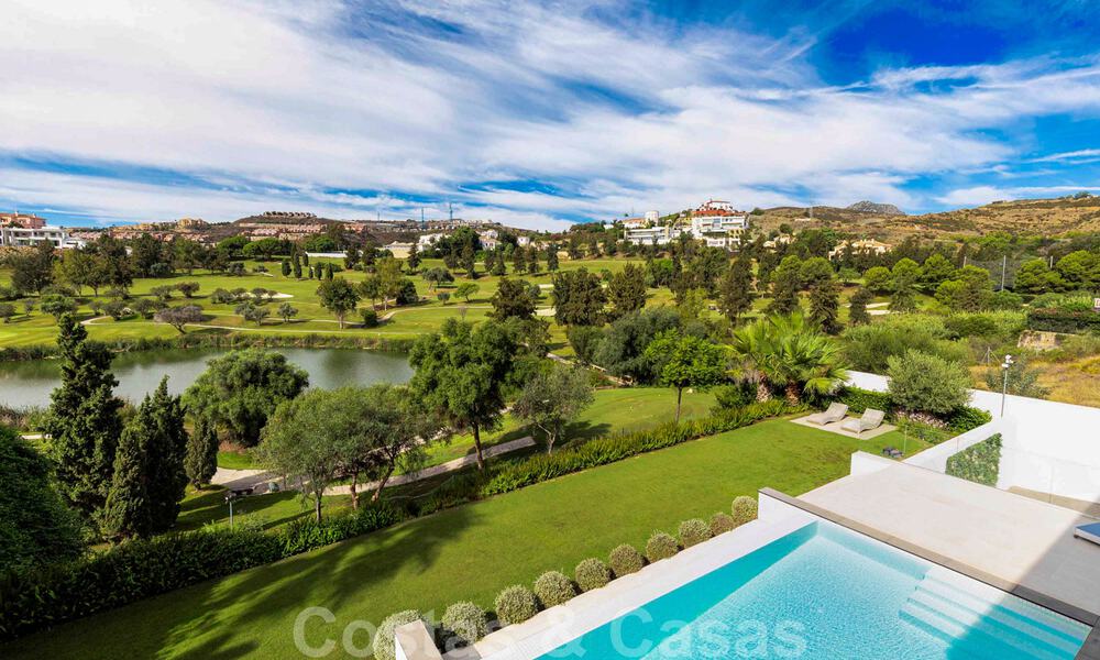 Ready to move into, modern luxury villa for sale, frontline golf in Benahavis - Marbella 37651