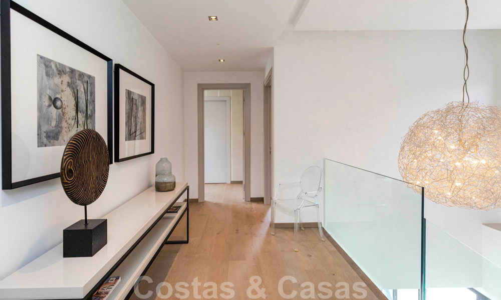 Ready to move into, modern luxury villa for sale, frontline golf in Benahavis - Marbella 37653