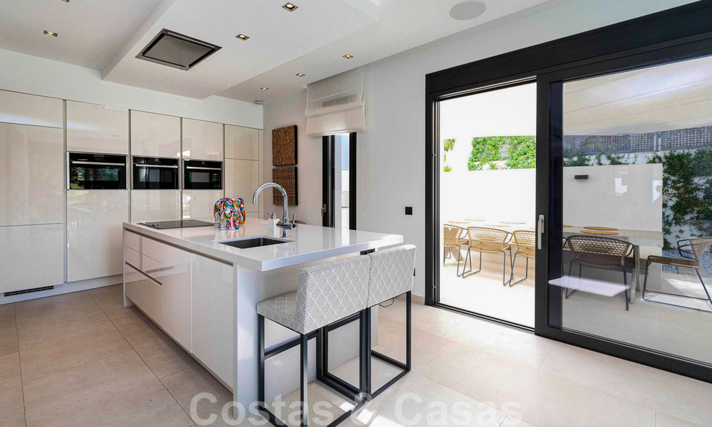 Ready to move into, modern luxury villa for sale, frontline golf in Benahavis - Marbella 37658