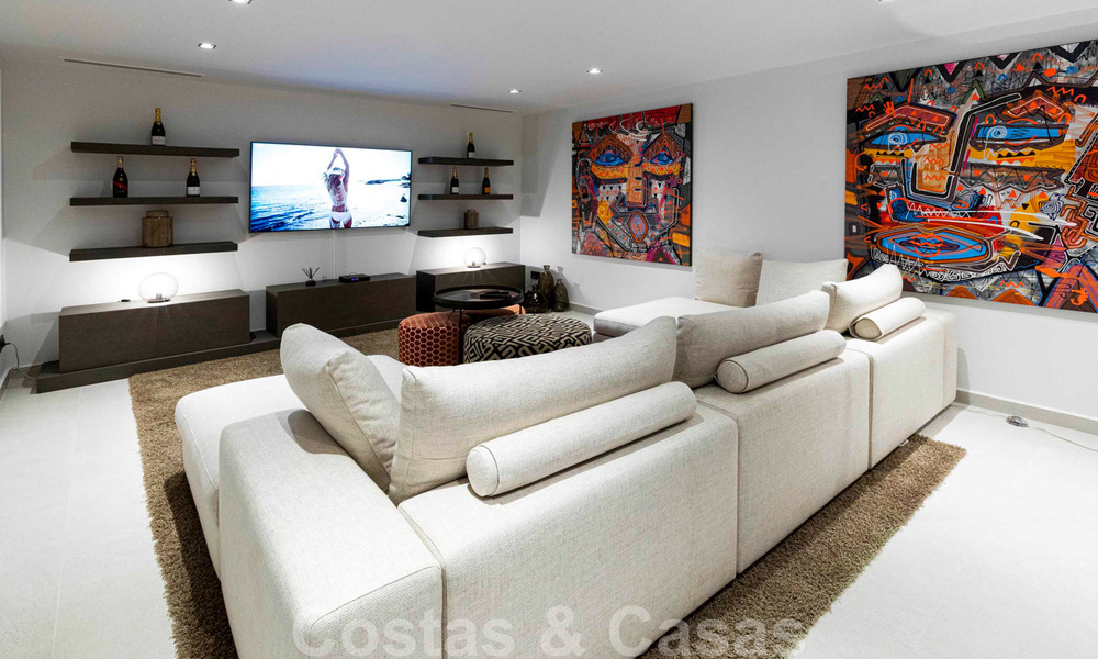 Ready to move into, modern luxury villa for sale, frontline golf in Benahavis - Marbella 37667