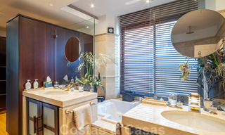 Frontline beach luxury apartment for sale with sea views in Puerto Banus, Marbella 37722 
