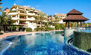 Frontline beach luxury apartment for sale with sea views in Puerto Banus, Marbella 37989 