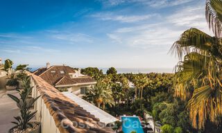 Luxurious penthouse for sale with sea views in a chic complex on the Golden Mile in Marbella 37751 