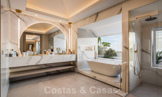 Luxurious penthouse for sale with sea views in a chic complex on the Golden Mile in Marbella 37759 
