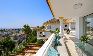 Luxury penthouse for sale with sea views in an exclusive complex, on the prestigious Golden Mile, Marbella 38400 