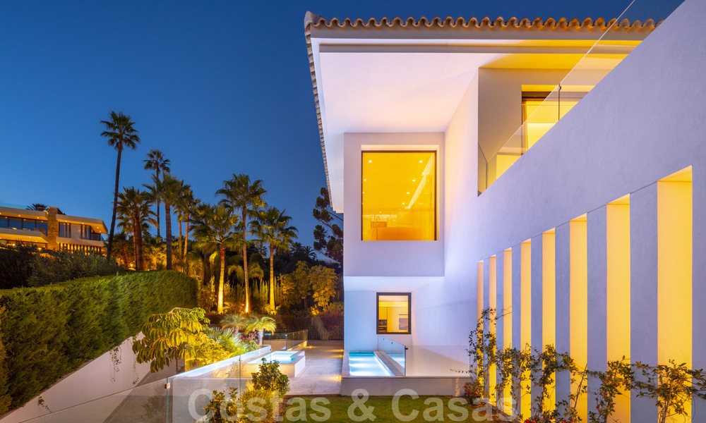 Phenomenal, contemporary, new luxury villa for sale in the heart of Nueva Andalucia's Golf Valley in Marbella. Highly reduced in price! 37907