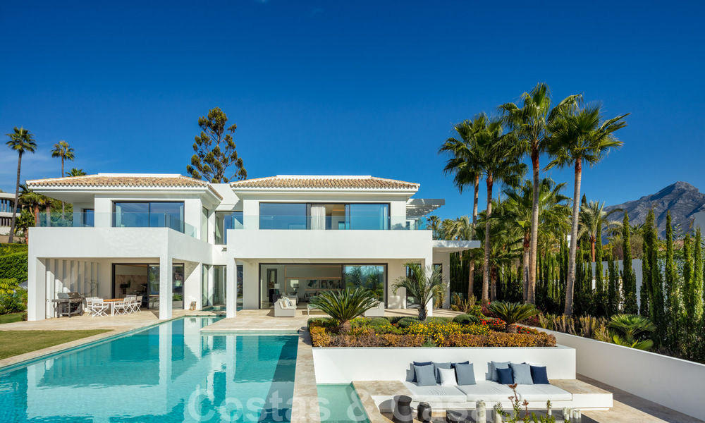 Phenomenal, contemporary, new luxury villa for sale in the heart of Nueva Andalucia's Golf Valley in Marbella. Highly reduced in price! 37910