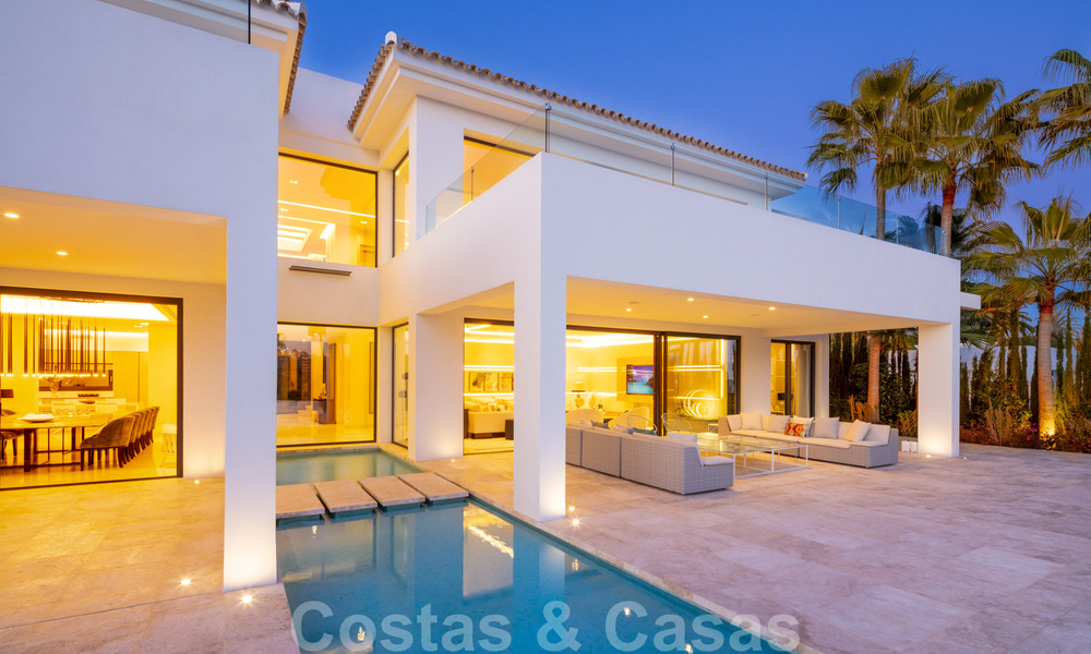 Phenomenal, contemporary, new luxury villa for sale in the heart of Nueva Andalucia's Golf Valley in Marbella. Highly reduced in price! 37939