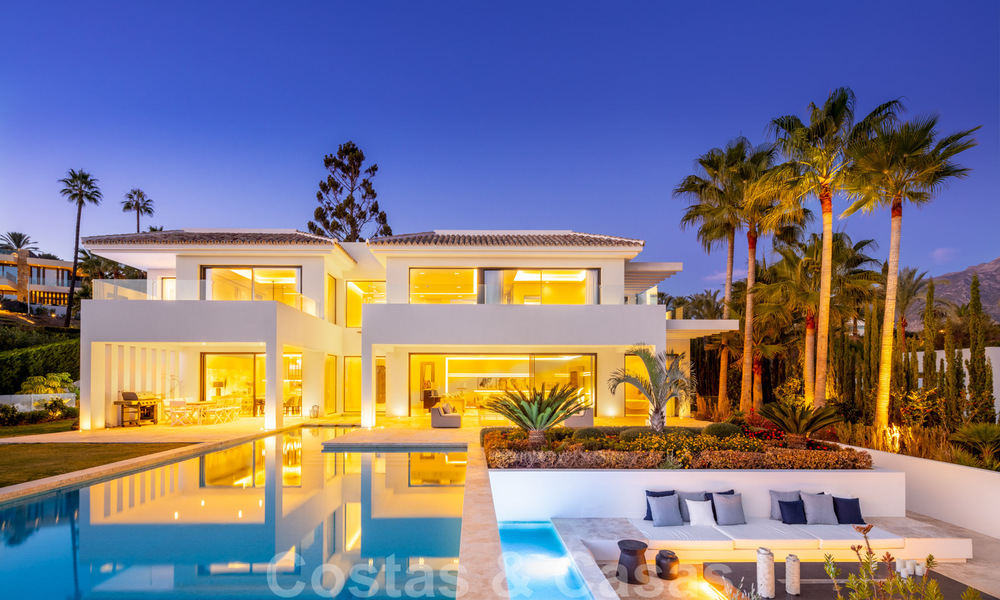 Phenomenal, contemporary, new luxury villa for sale in the heart of Nueva Andalucia's Golf Valley in Marbella. Highly reduced in price! 37941