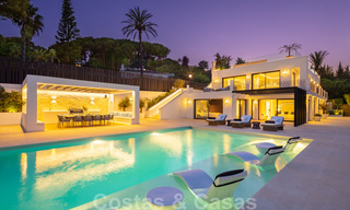 Exclusive villa for sale with panoramic views in popular residential area in Nueva Andalucia, Marbella 37975 