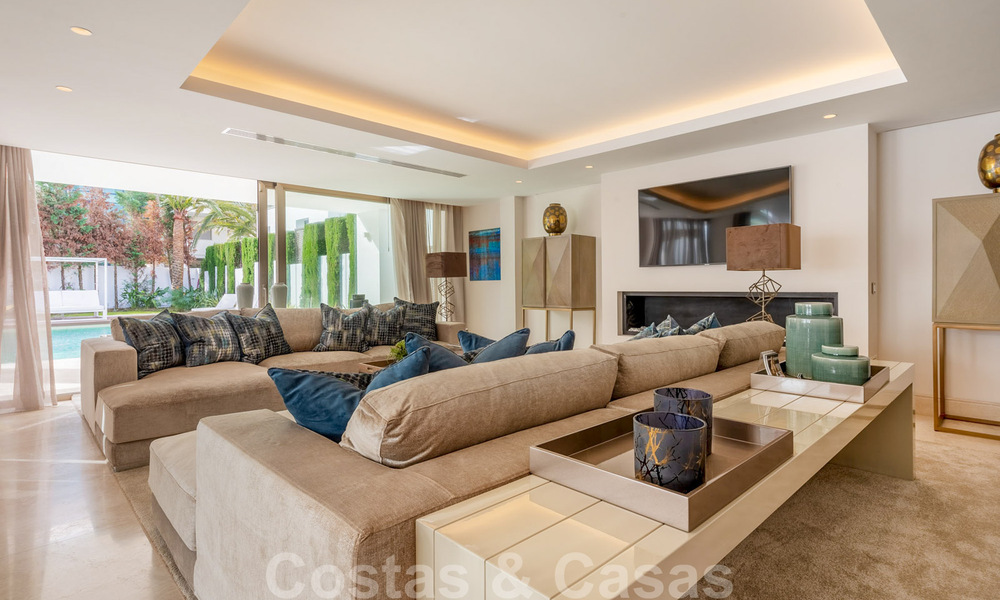Ready to move in, modern design villa for sale, second line beach on the Golden Mile - Marbella 37982