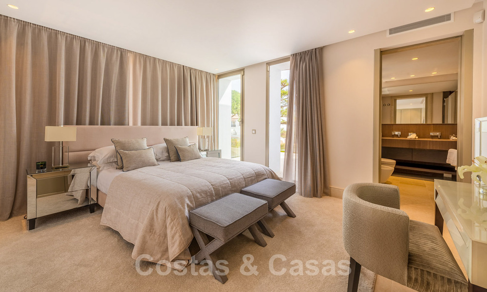 Ready to move in, modern design villa for sale, second line beach on the Golden Mile - Marbella 37986