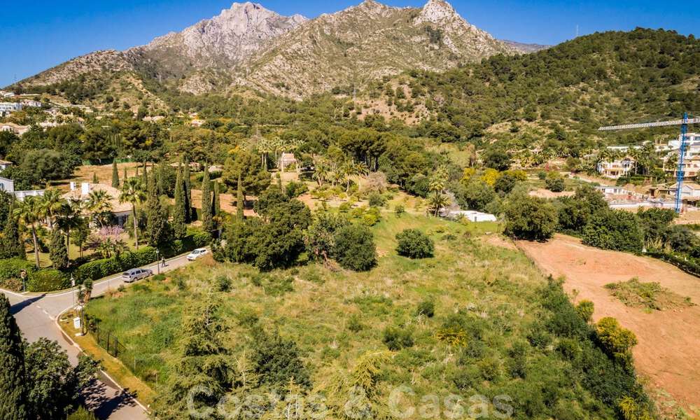 Majestic, contemporary Mediterranean luxury villa for sale with breath-taking sea views in the exclusive Cascada de Camojan in Marbella 38062